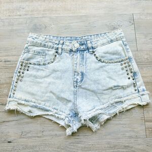 Y2K Studded Denim Shorts Light Wash Raw Hem Festival Moto Punk Size 27